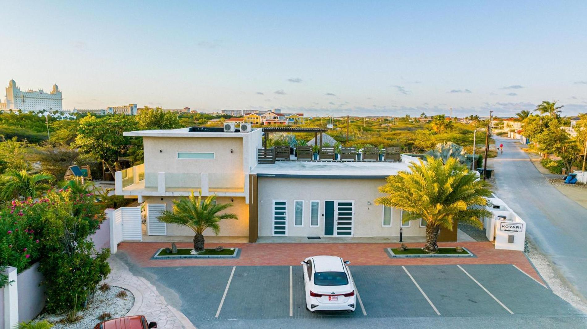 Koyari Modern Condos 9Br 7Ba Sleeps 26 W/ Pool And Roof Deck Palm Beach Zewnętrze zdjęcie