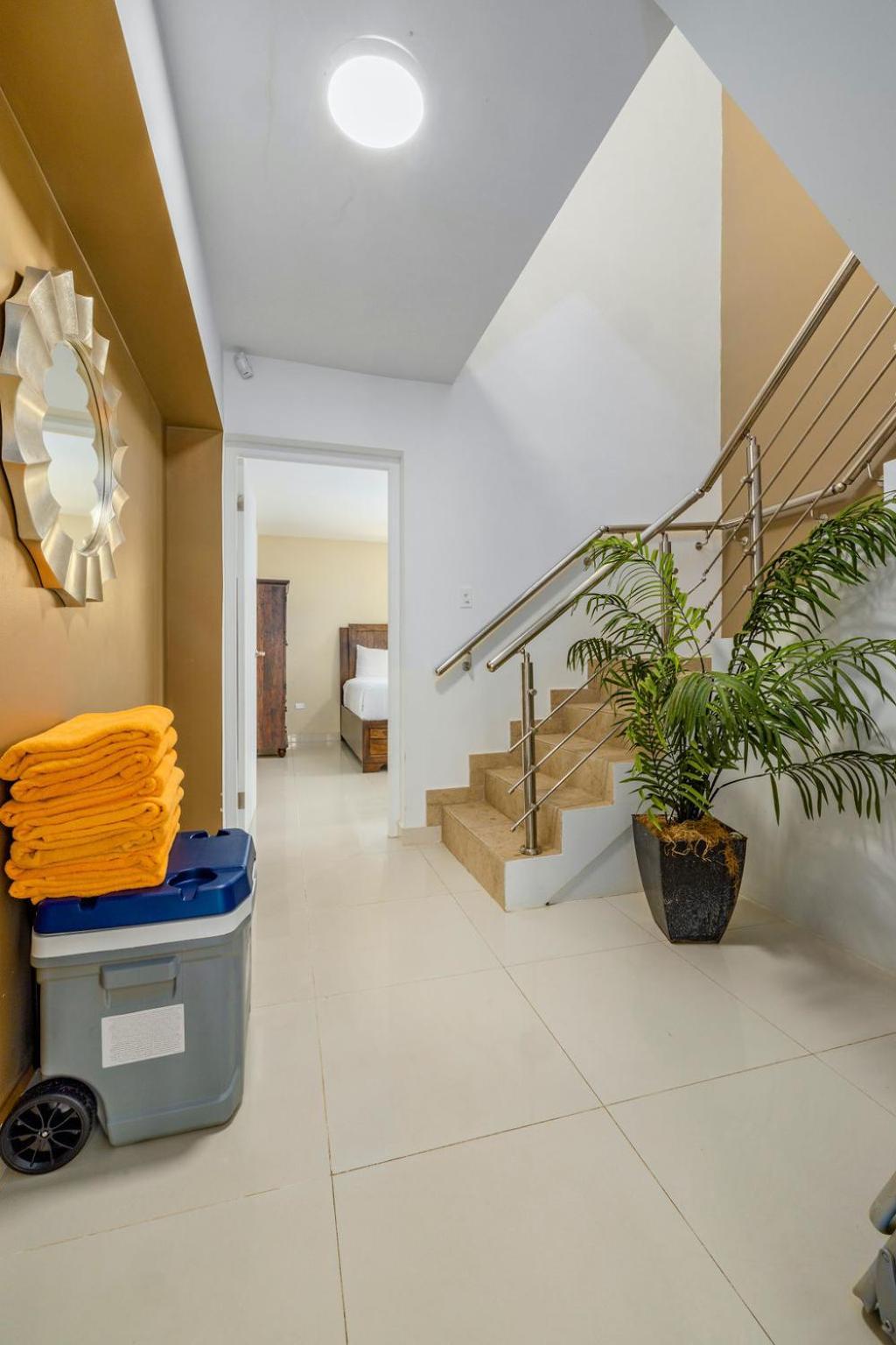 Koyari Modern Condos 9Br 7Ba Sleeps 26 W/ Pool And Roof Deck Palm Beach Zewnętrze zdjęcie