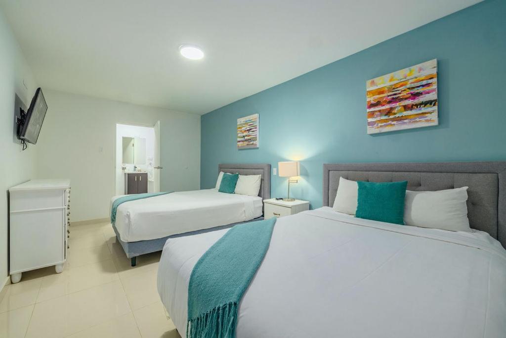 Koyari Modern Condos 9Br 7Ba Sleeps 26 W/ Pool And Roof Deck Palm Beach Zewnętrze zdjęcie