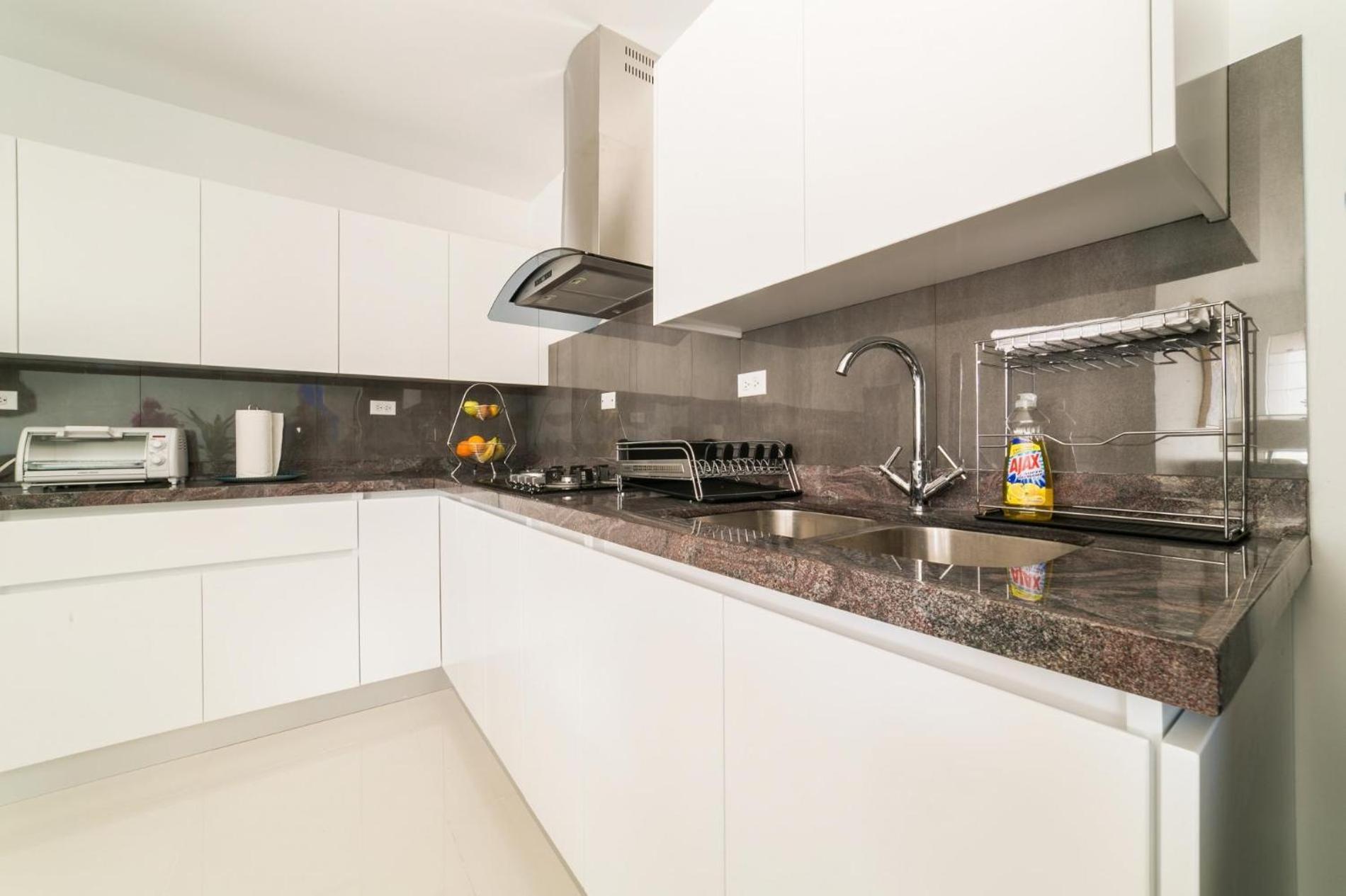 Koyari Modern Condos 9Br 7Ba Sleeps 26 W/ Pool And Roof Deck Palm Beach Zewnętrze zdjęcie