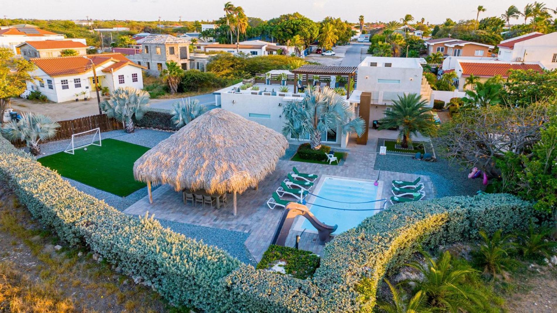 Koyari Modern Condos 9Br 7Ba Sleeps 26 W/ Pool And Roof Deck Palm Beach Zewnętrze zdjęcie