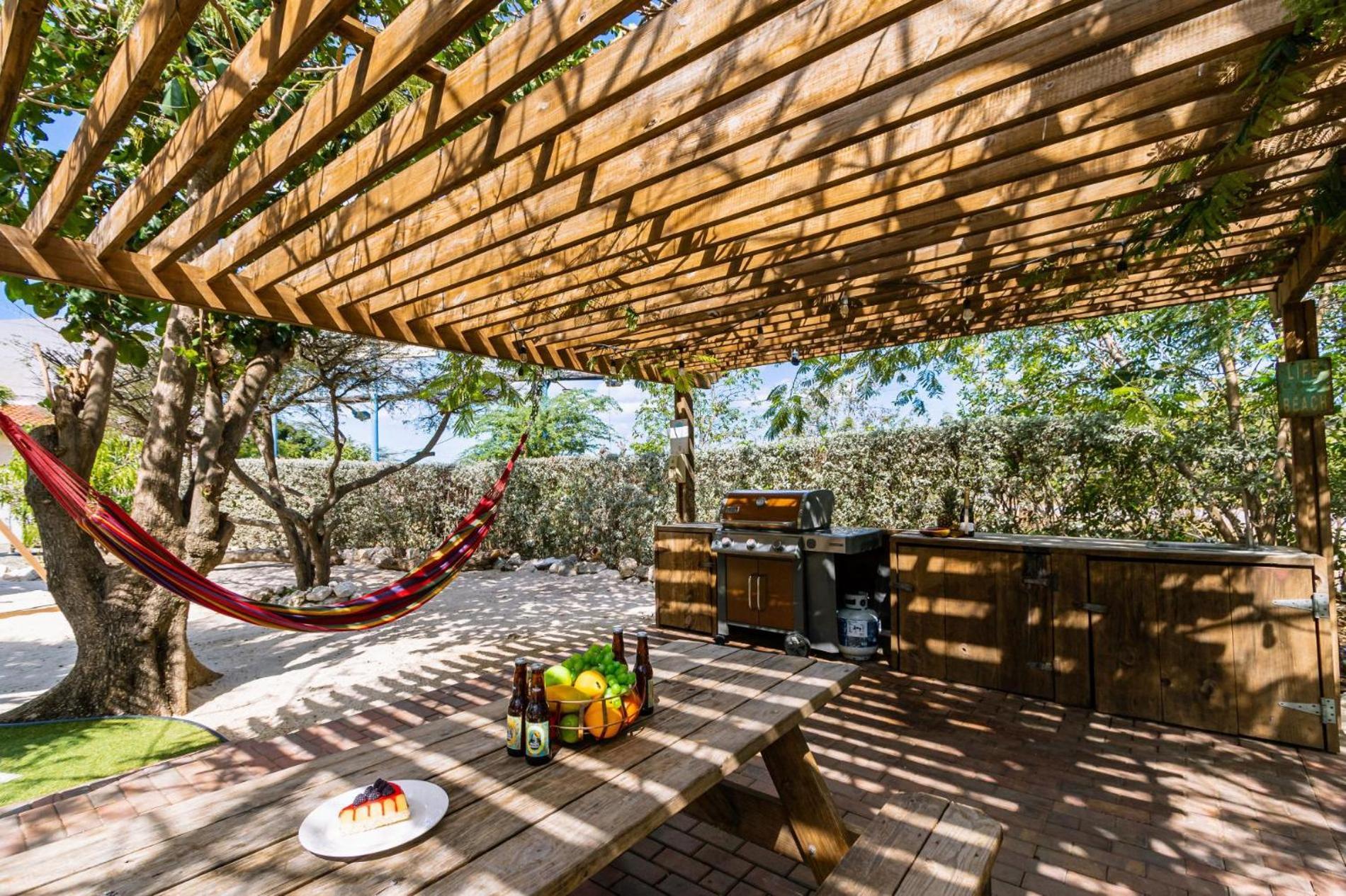 Koyari Modern Condos 9Br 7Ba Sleeps 26 W/ Pool And Roof Deck Palm Beach Zewnętrze zdjęcie